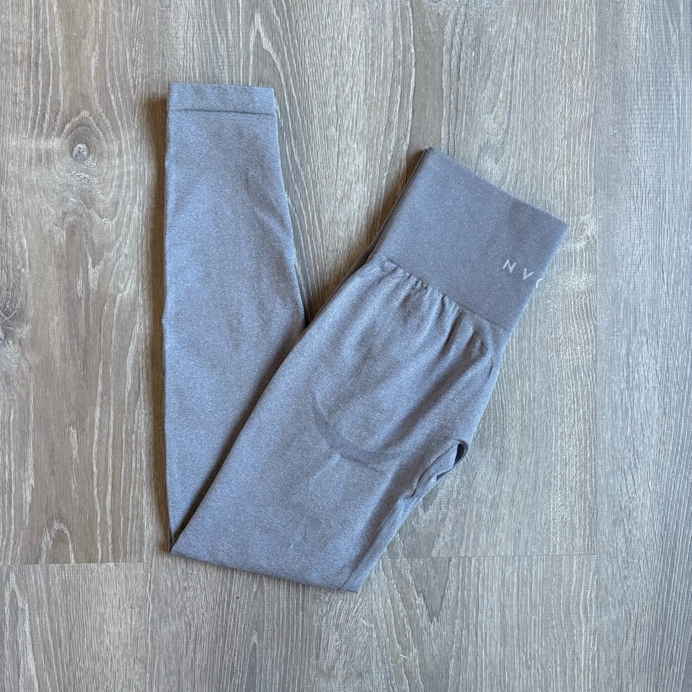NVGTN Contour Leggings